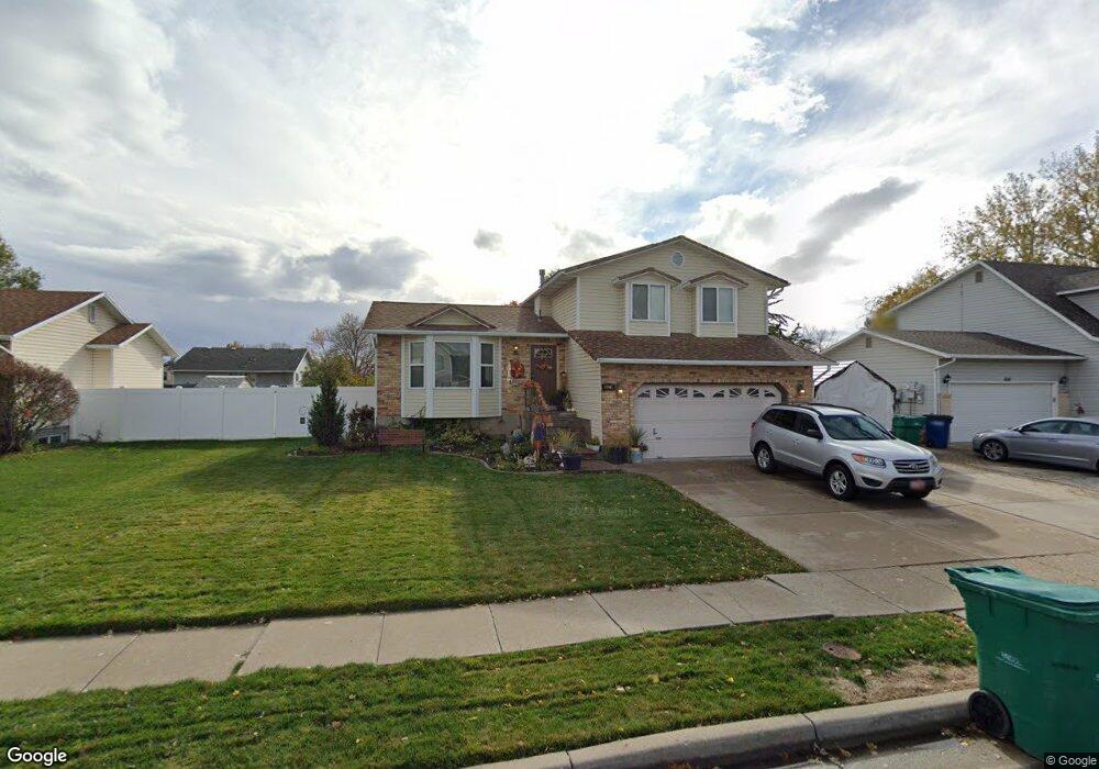 1027 W 450 S, Layton, UT 84041 - photo 1