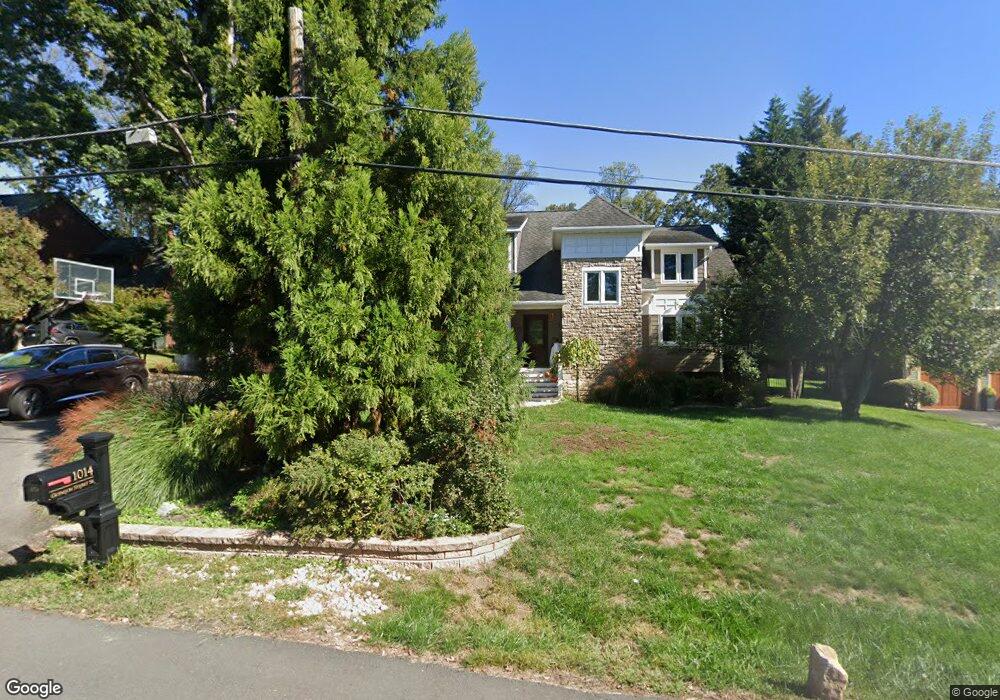 1014 Glyndon St SE, Vienna, VA 22180 - photo 1