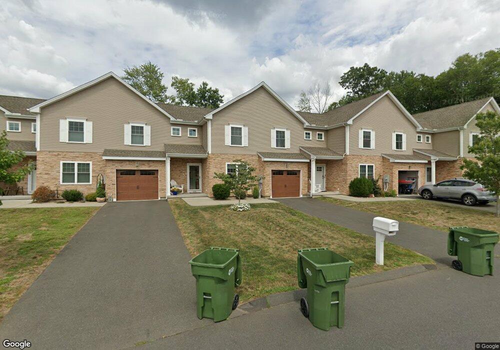 208 Old Village Cir unit 208, Windsor, CT 06095 - photo 1