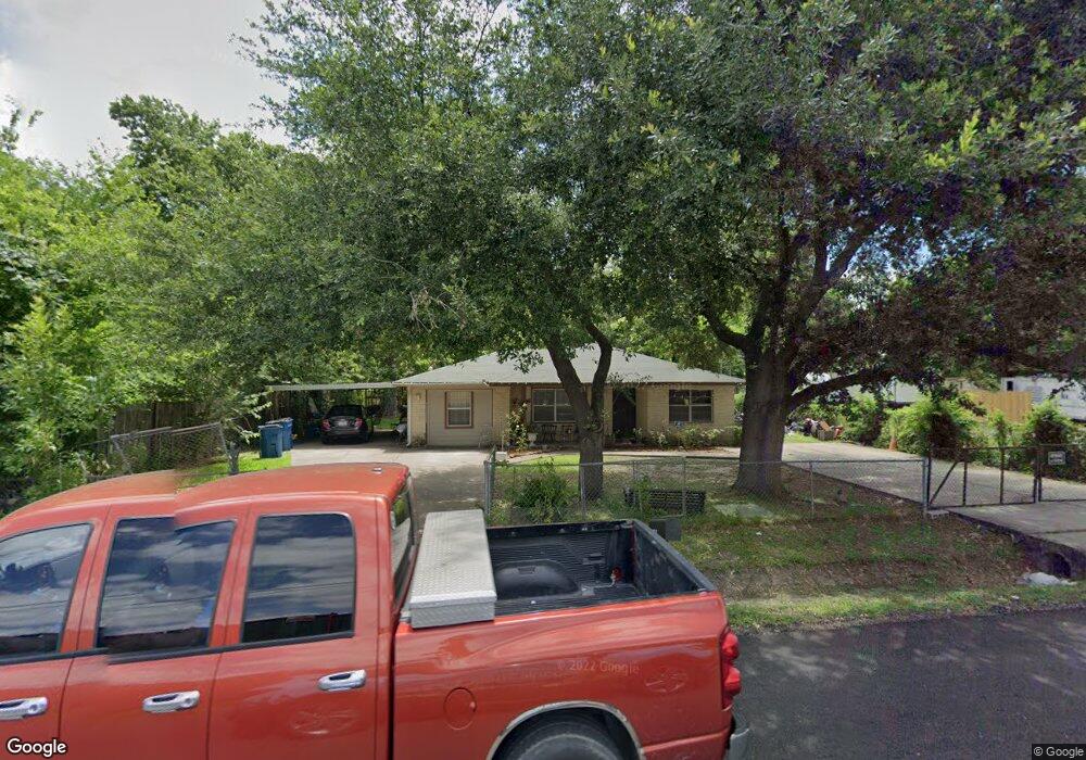 10818 Seven Mile Ln, Houston, TX 77093 - photo 1