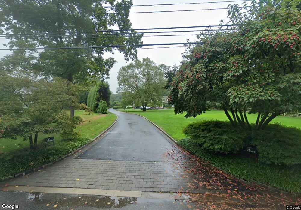 4 Locust Ln, Glen Head, NY 11545 - photo 1