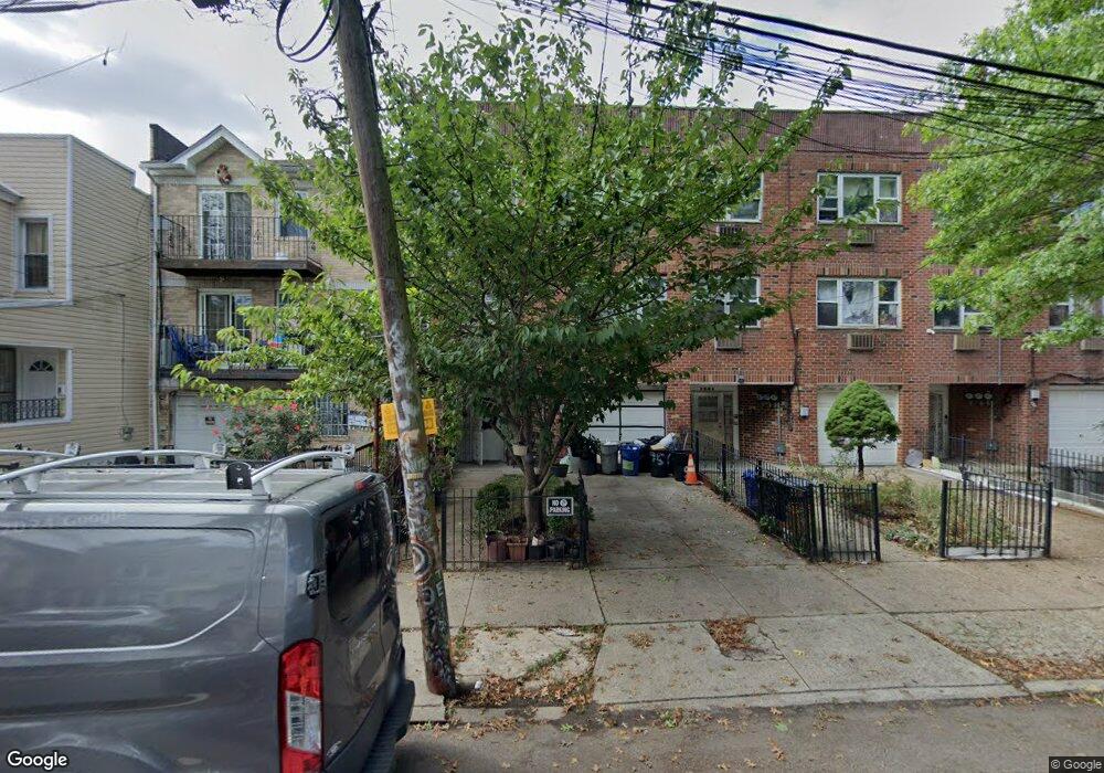 9506 104th St, Ozone Park, NY 11416 - photo 1