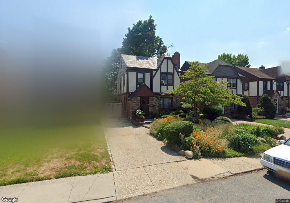 8721 253rd St, Bellerose, NY 11426 - photo 1