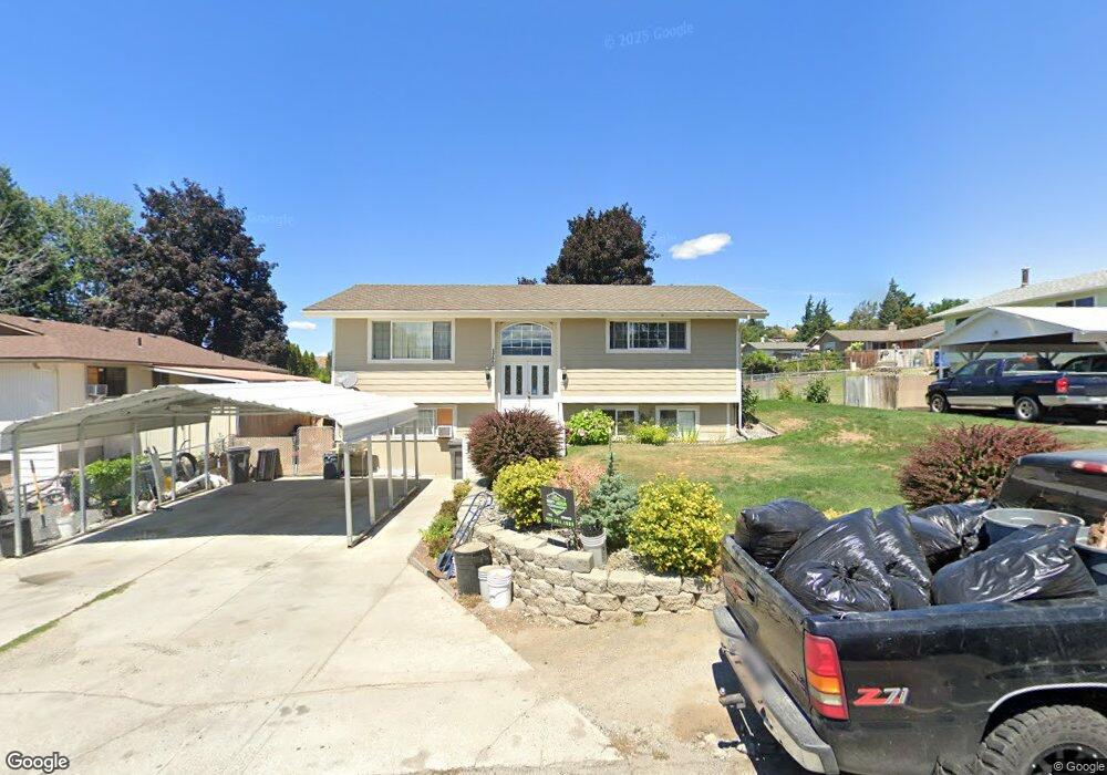 1723 5th St NE, East Wenatchee, WA 98802 - photo 1