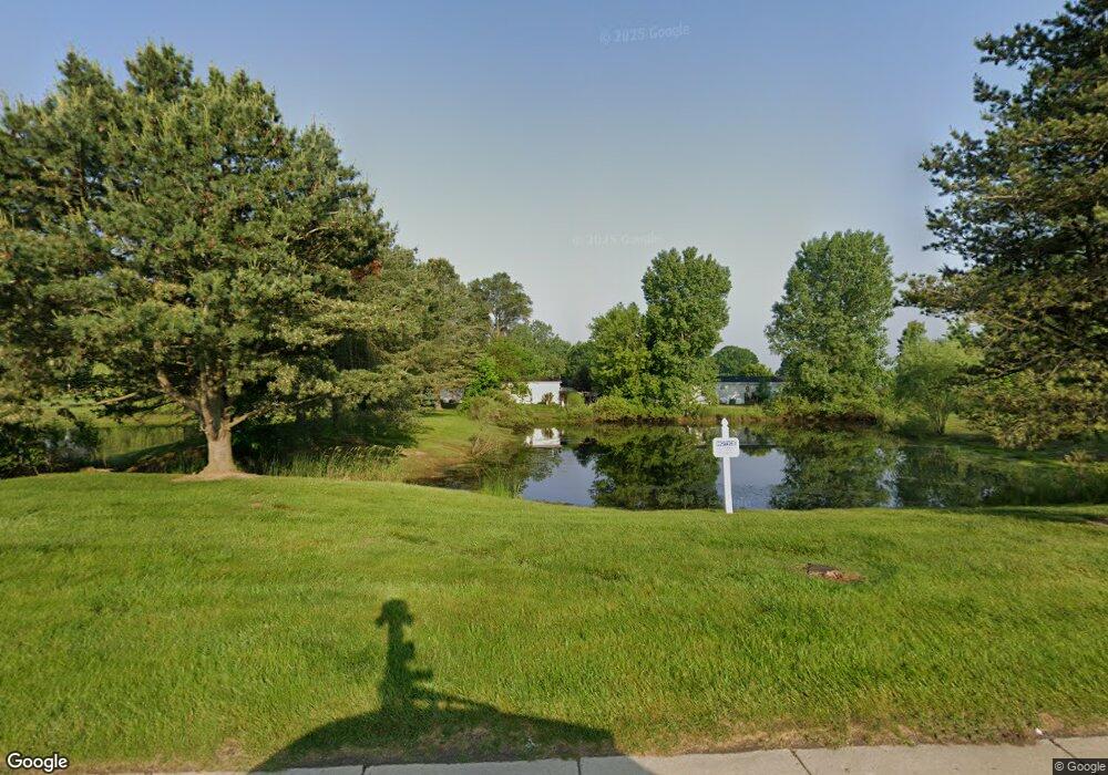 582 Burr Oak Ct, Flint, MI 48506 - photo 1