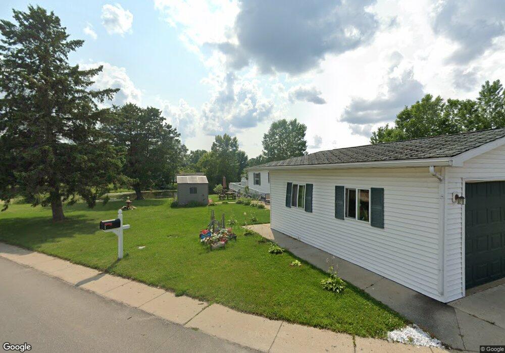 581 Burr Oak Ct, Flint, MI 48506 - photo 1