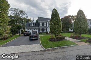 25 Glen Way, Cold Spring Harbor, NY 11724