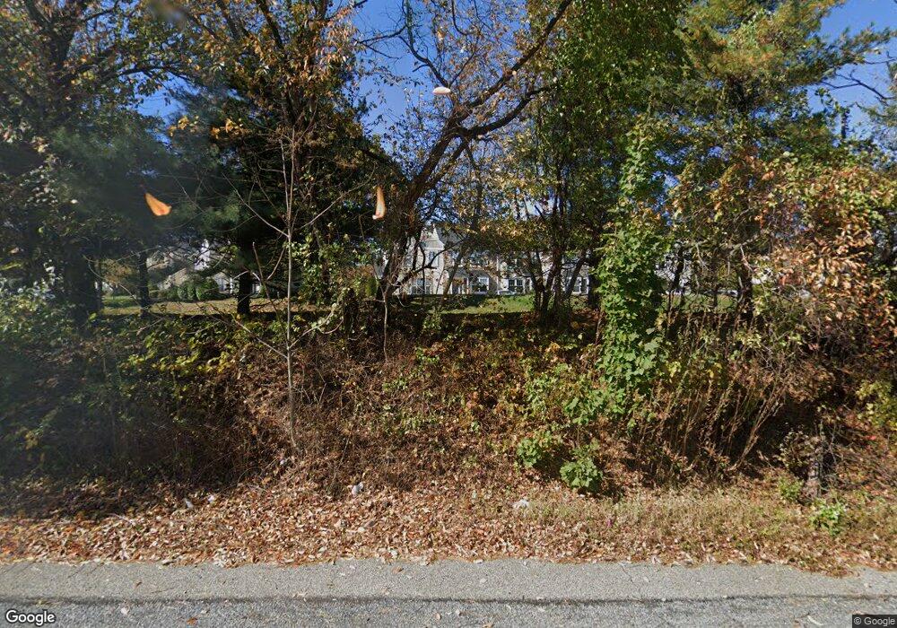 301 Coventry Pointe Ln, Pottstown, PA 19465 - photo 1