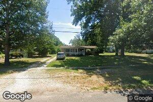 1372 Mortimer St, Barry, IL 62312