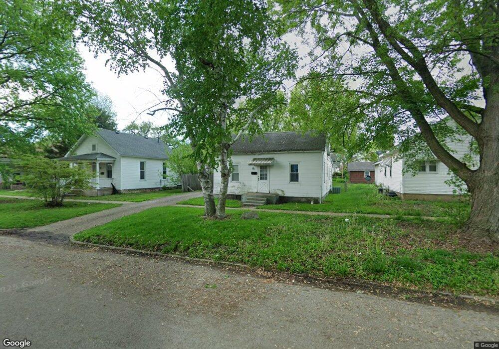 1317 Shelby Ave, Mattoon, IL 61938 - photo 1