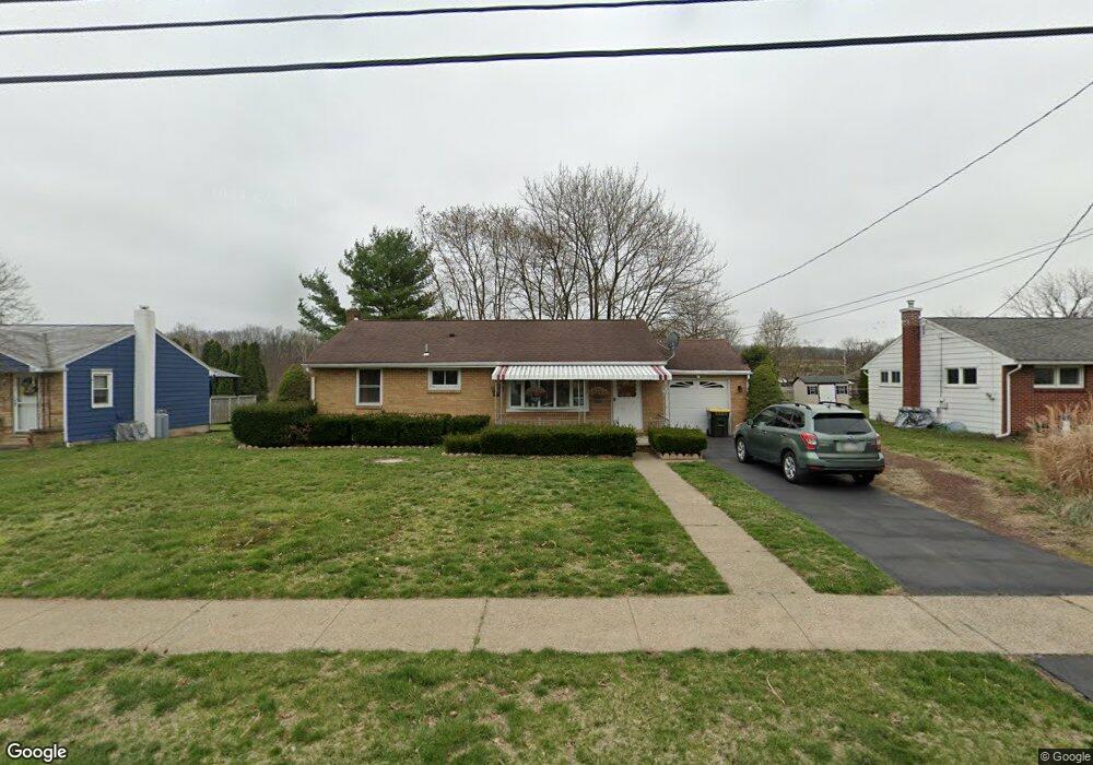 715 Fairmount Rd, Riegelsville, PA 18077 - photo 1