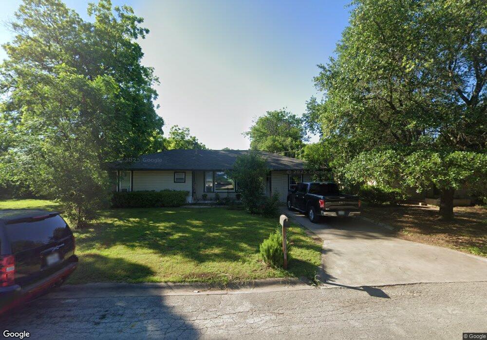 613 Marengo St, Cleburne, TX 76033 - photo 1
