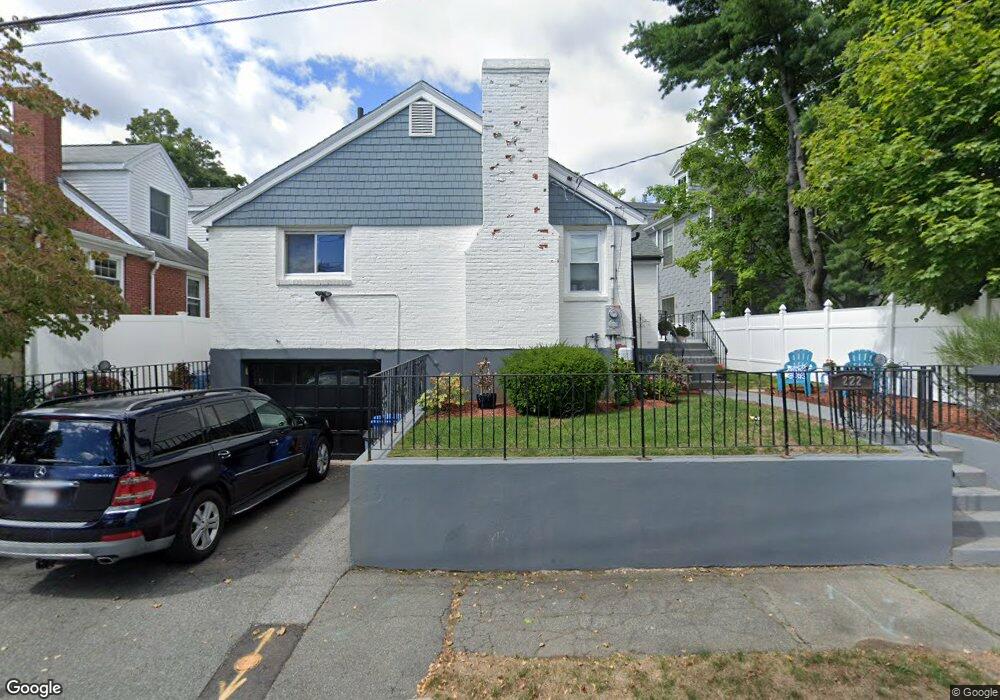 22 Peirce St unit Street, Waltham, MA 02453 - photo 1