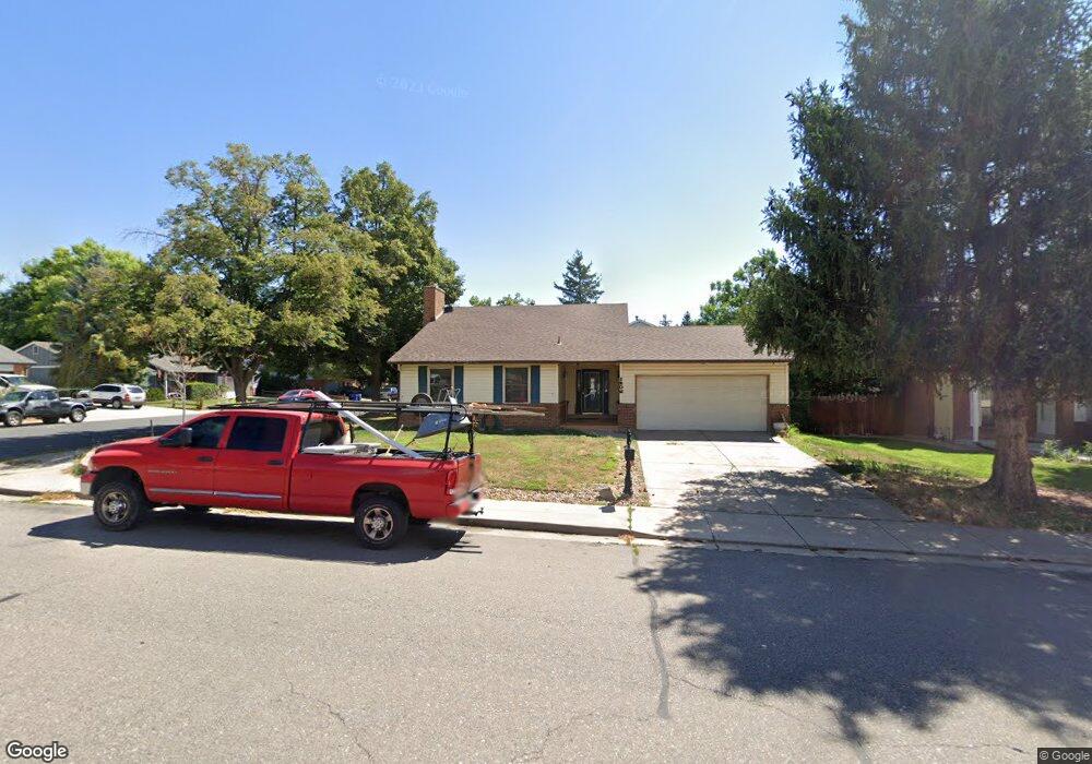 1402 S Chambers Cir, Aurora, CO 80012 - photo 1