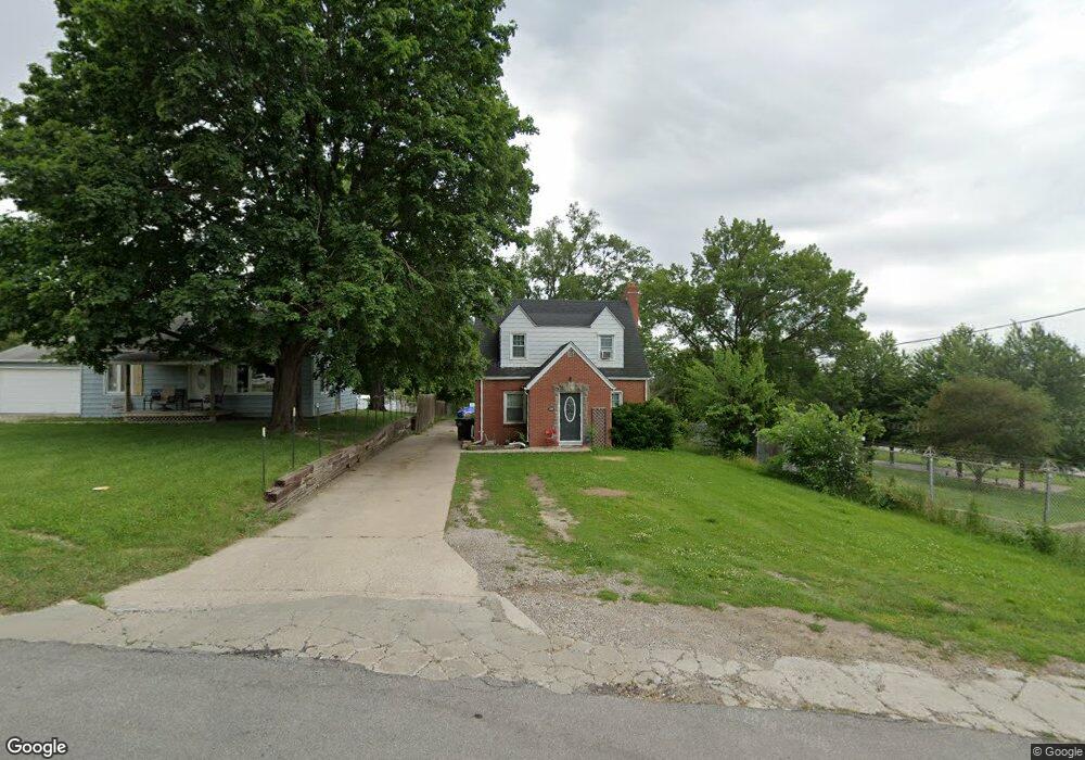 3305 Sims Dr, Des Moines, IA 50317 - photo 1