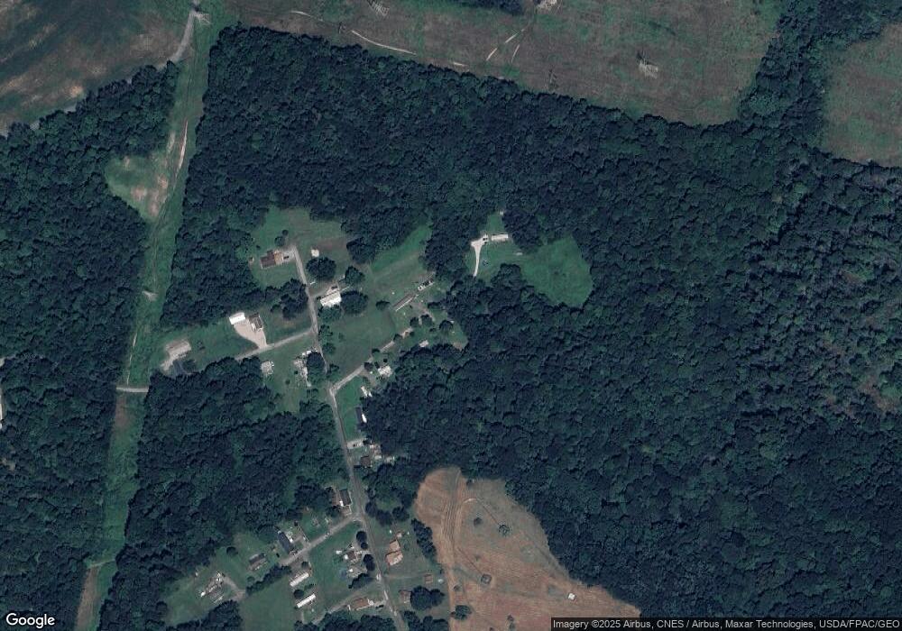 92 Daisy St, Weirton, WV 26062 - photo 1