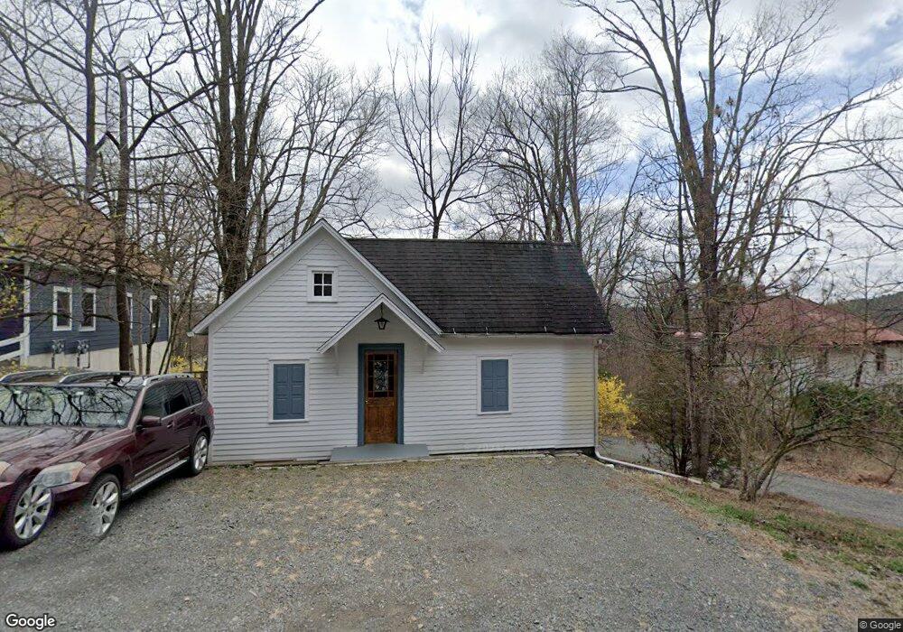 701 7th St, Milford, PA 18337 - photo 1