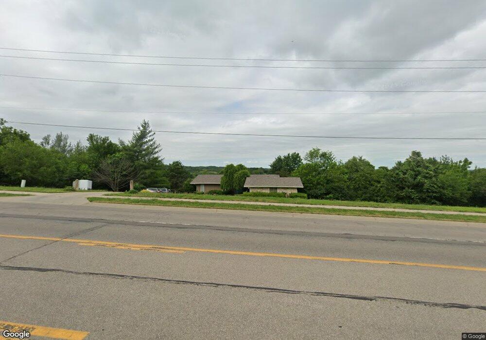 4445 SW Wanamaker Rd, Topeka, KS 66610 - photo 1