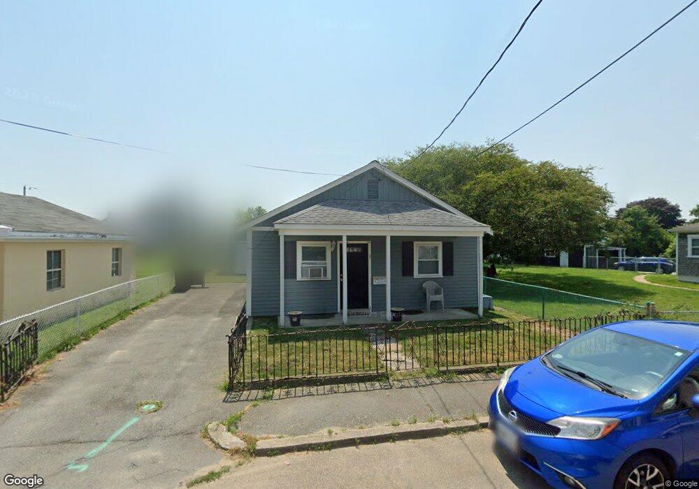 26 Perry St, South Dartmouth, MA 02748 - photo 1