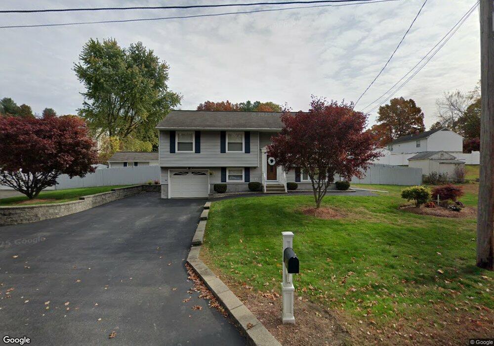 75 Tower St, Hudson, MA 01749 - photo 1