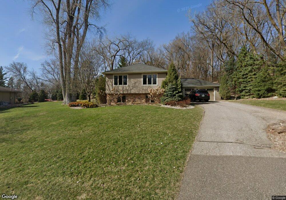 15360 Highland Place, Minnetonka, MN 55345 - photo 1