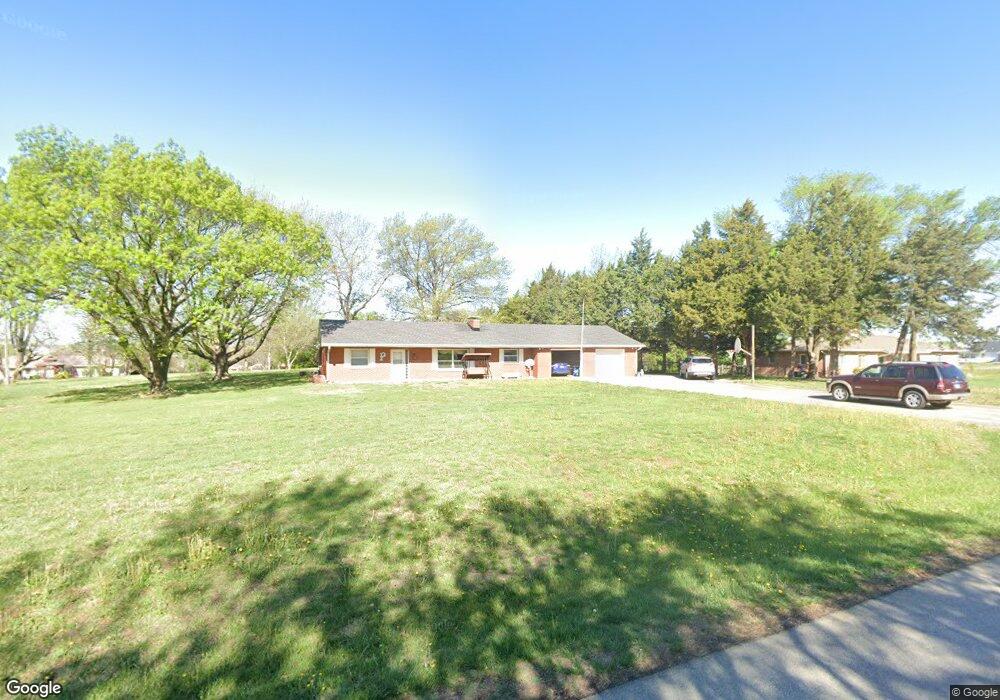1717 SW Valley Glen Rd, Topeka, KS 66615 - photo 1