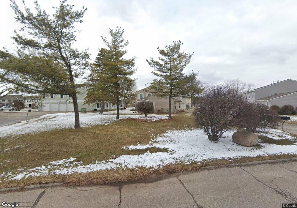 9412 Parkwood N unit 11 8, Davison, MI 48423 - photo 1