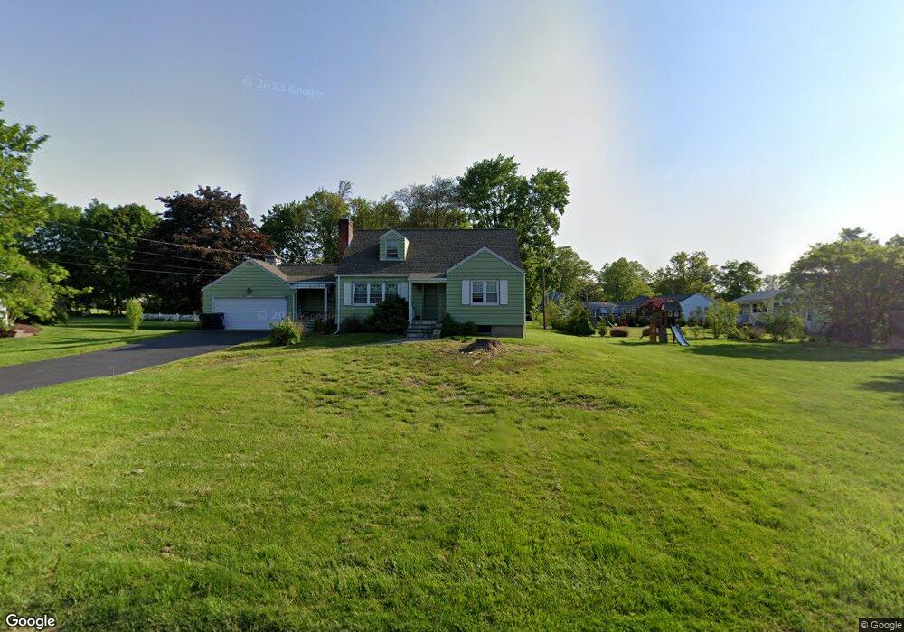 100 Greenfield Dr, Trumbull, CT 06611 - photo 1