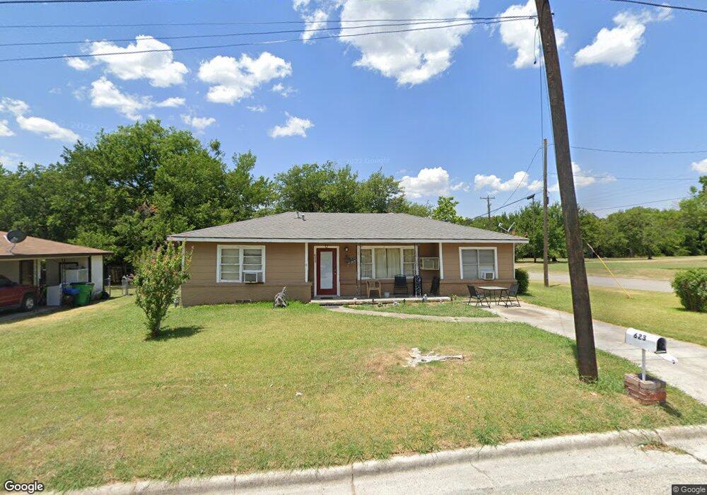623 Fair Ave, Gainesville, TX 76240 - photo 1