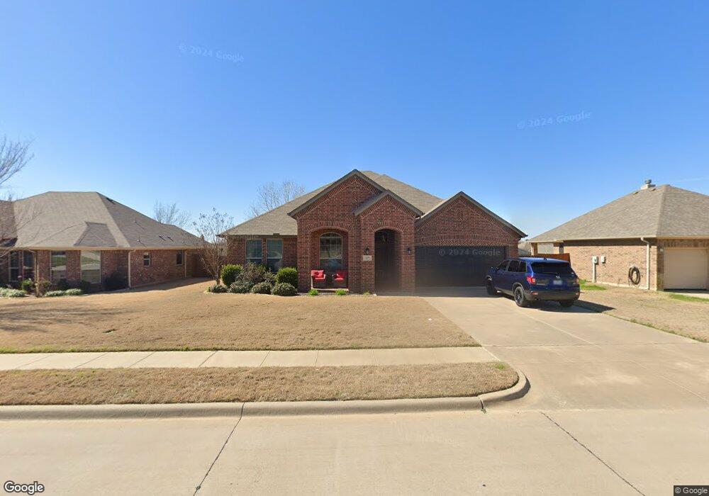 2224 Caroline Dr, Weatherford, TX 76087 - photo 1