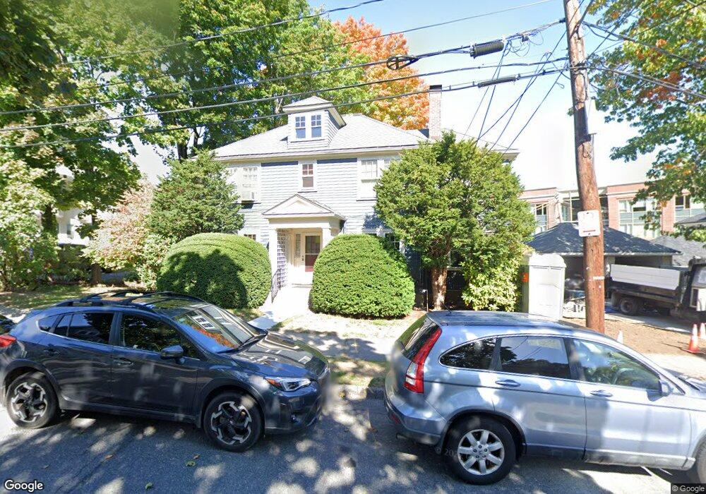 130 Sumner Rd unit 2, Brookline, MA 02445 - photo 1