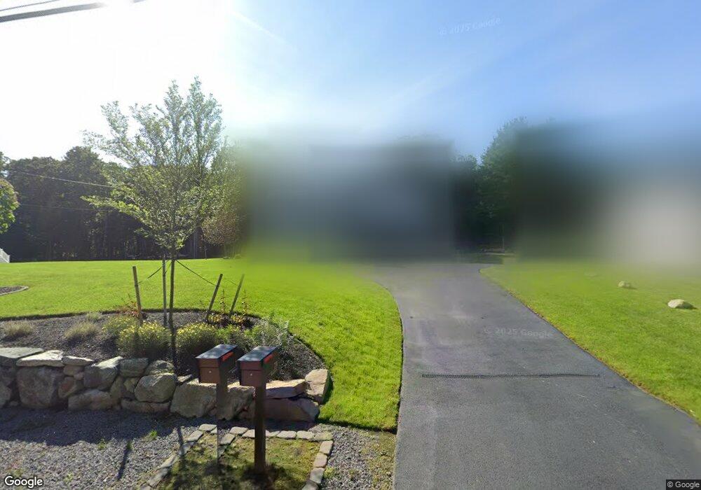 731 Norfolk St, Holliston, MA 01746 - photo 1