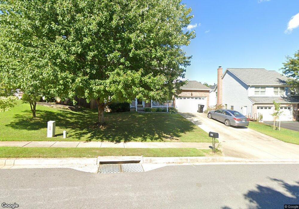 407 Hawkridge Ln, Sykesville, MD 21784 - photo 1