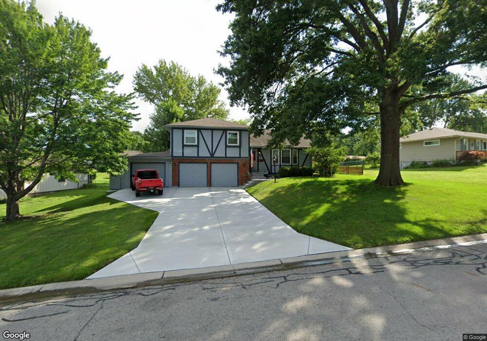 12412 W 52nd St, Shawnee, KS 66216 - photo 1