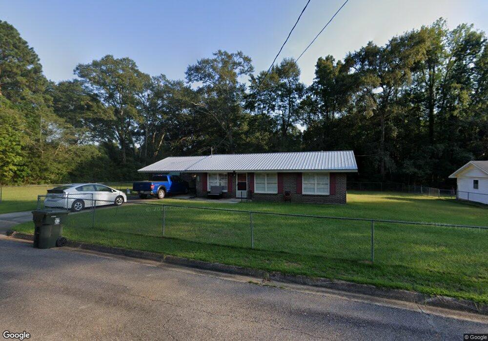 302 Stone St, Dothan, AL 36301 - photo 1