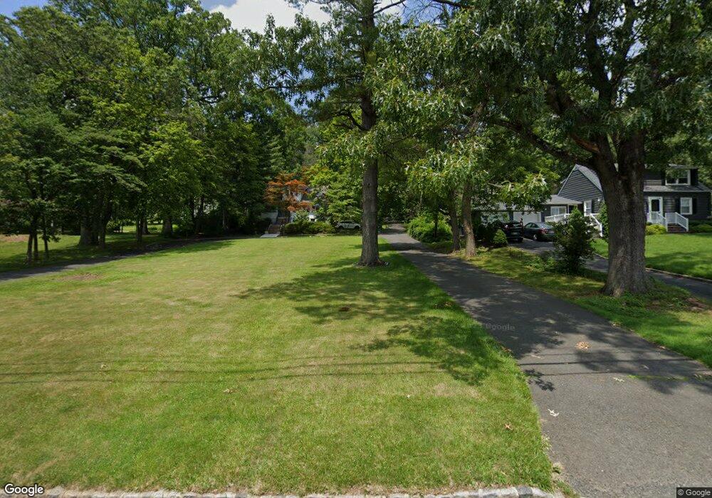 41 Valleyview Rd, Watchung, NJ 07069 - photo 1