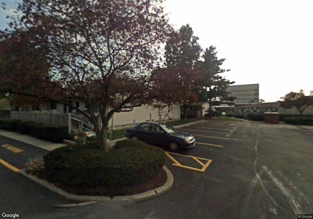 4950 Willoway Ct E, Columbus, OH 43220 - photo 1