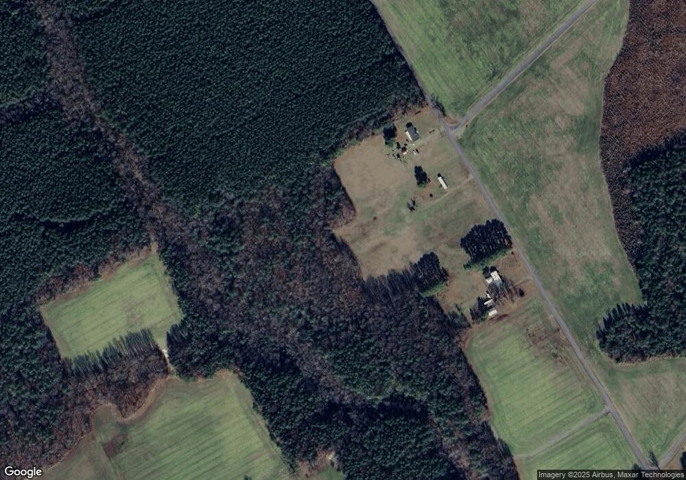 1726 Fairfield Ln, Dunnsville, VA 22454 - photo 1