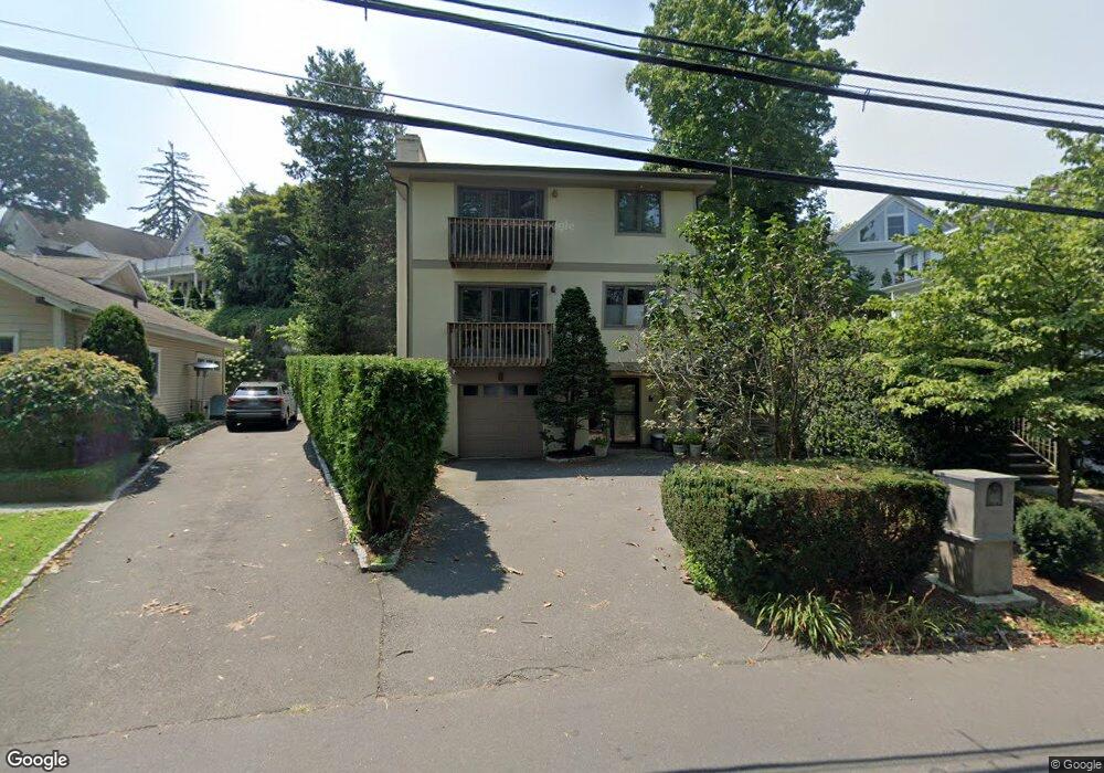 395 Davis Ave unit 3, Greenwich, CT 06830 - photo 1