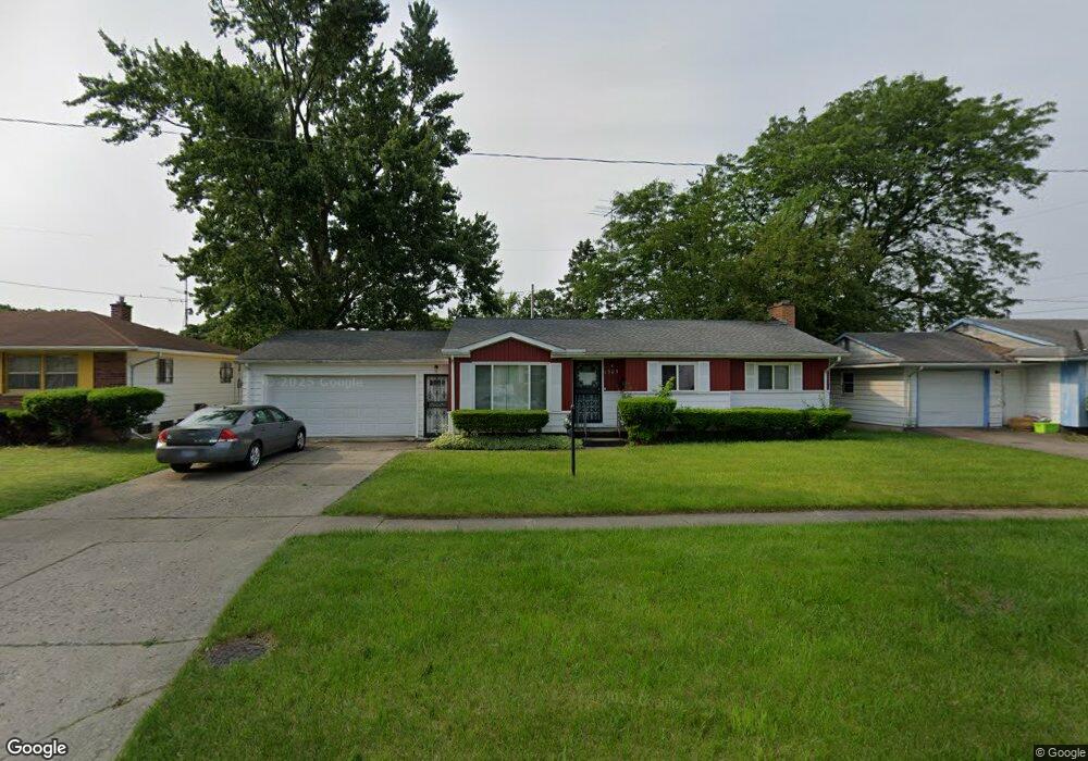 1305 Lillian Dr, Flint, MI 48505 - photo 1