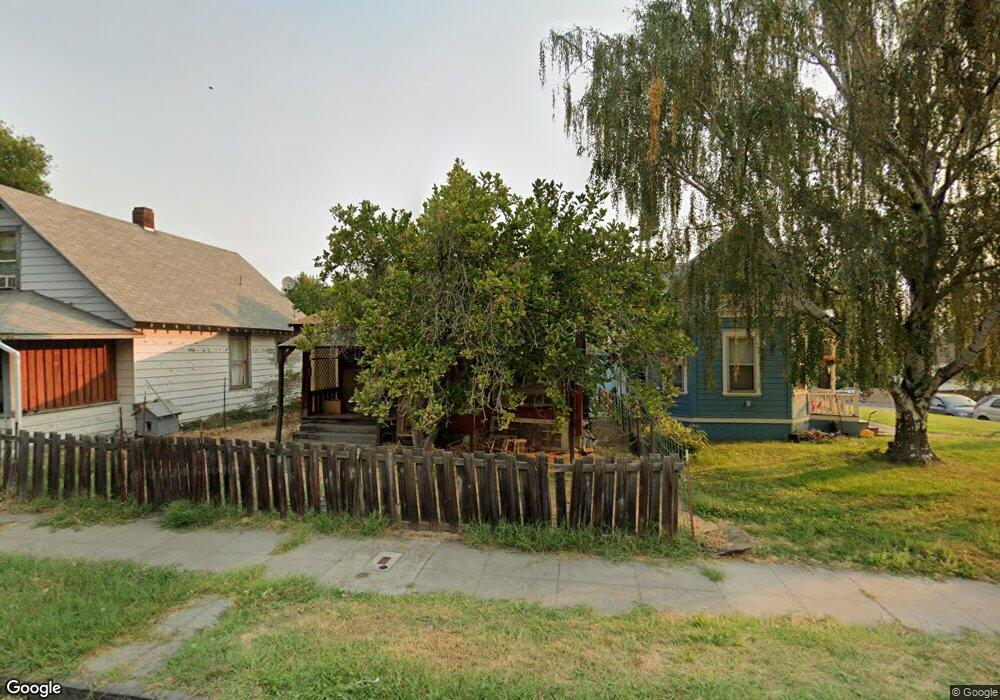 307 W 7th St, the Dalles, OR 97058 - photo 1