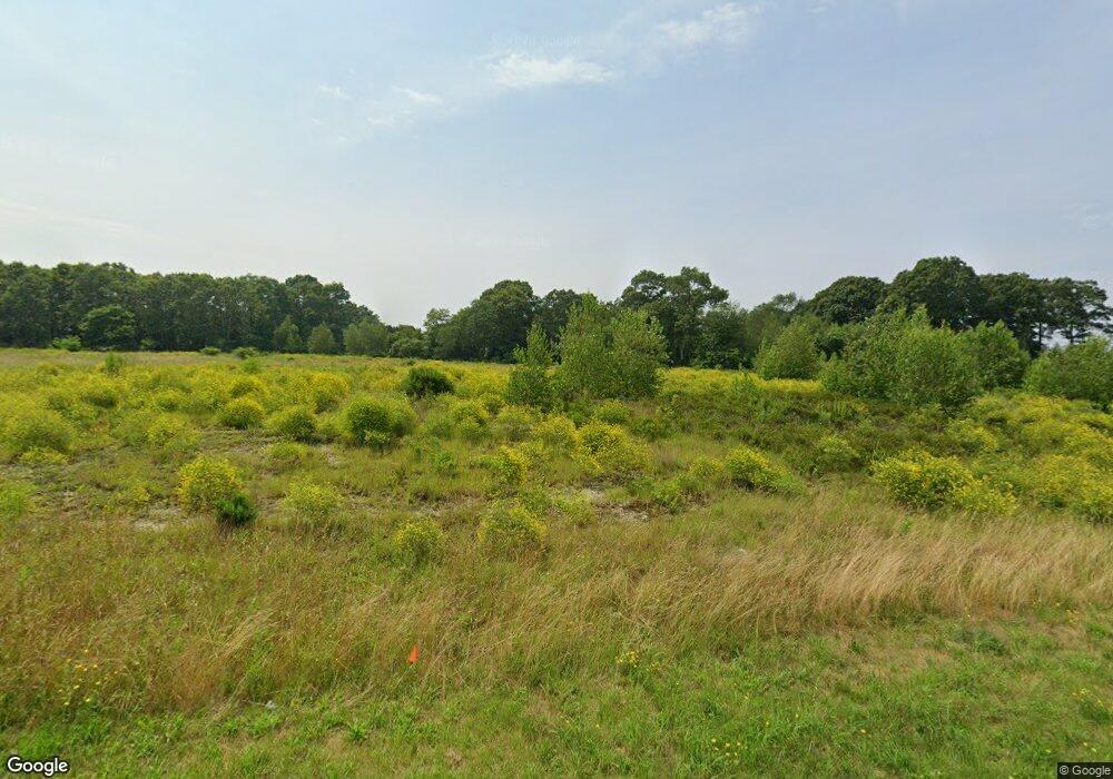 92 Vitruvian Ln, Tiverton, RI 02878 - photo 1