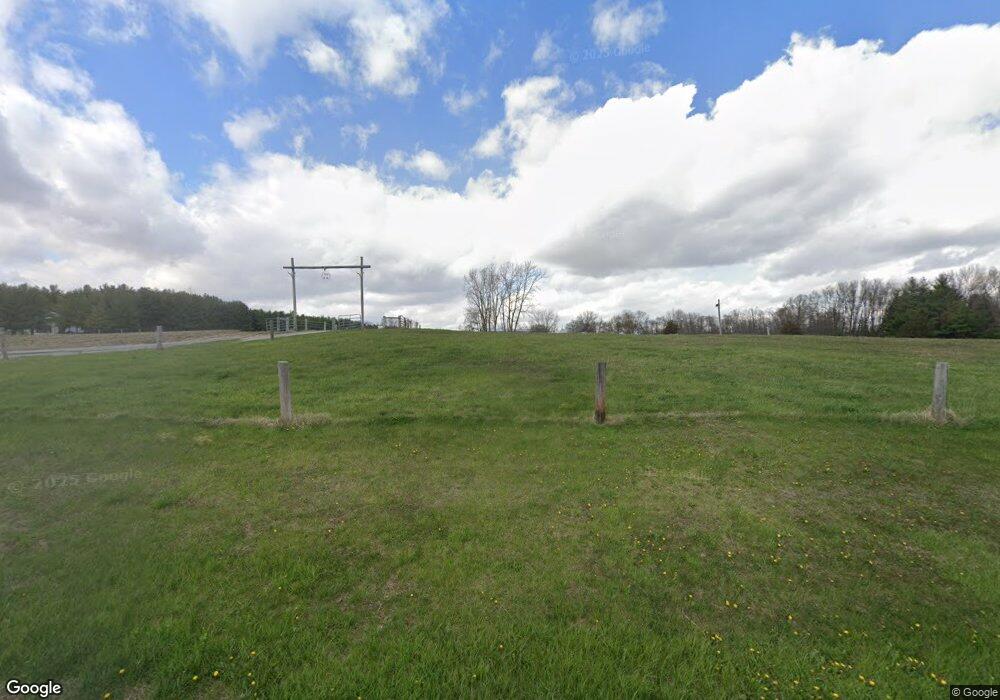 1114 E Baumbauer Rd, Wabash, IN 46992 - photo 1