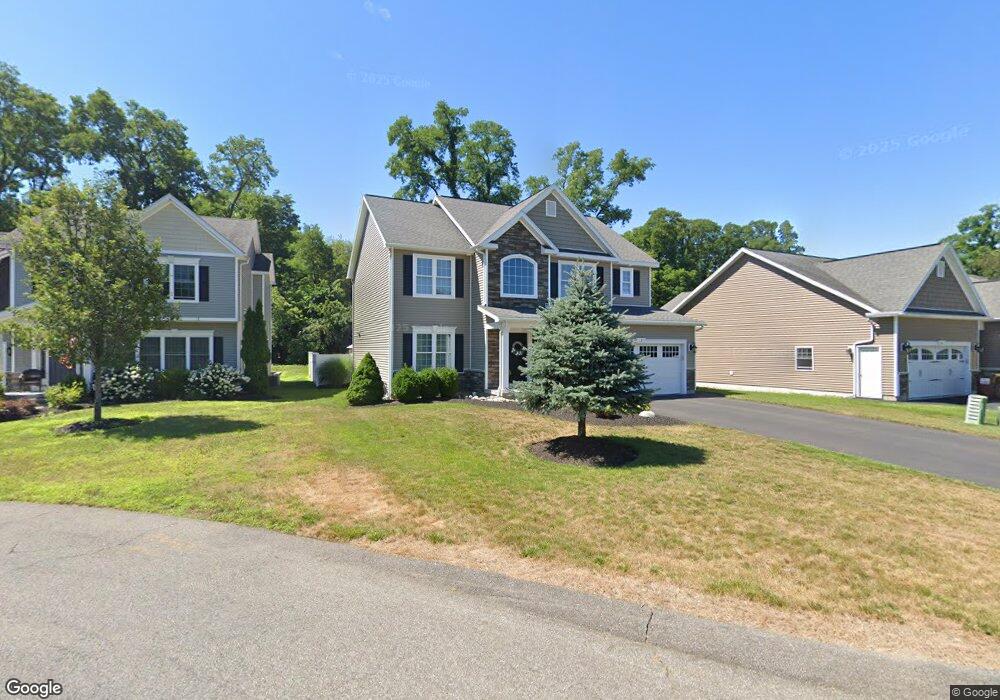 43 Flanders Ln, Albany, NY 12203 - photo 1