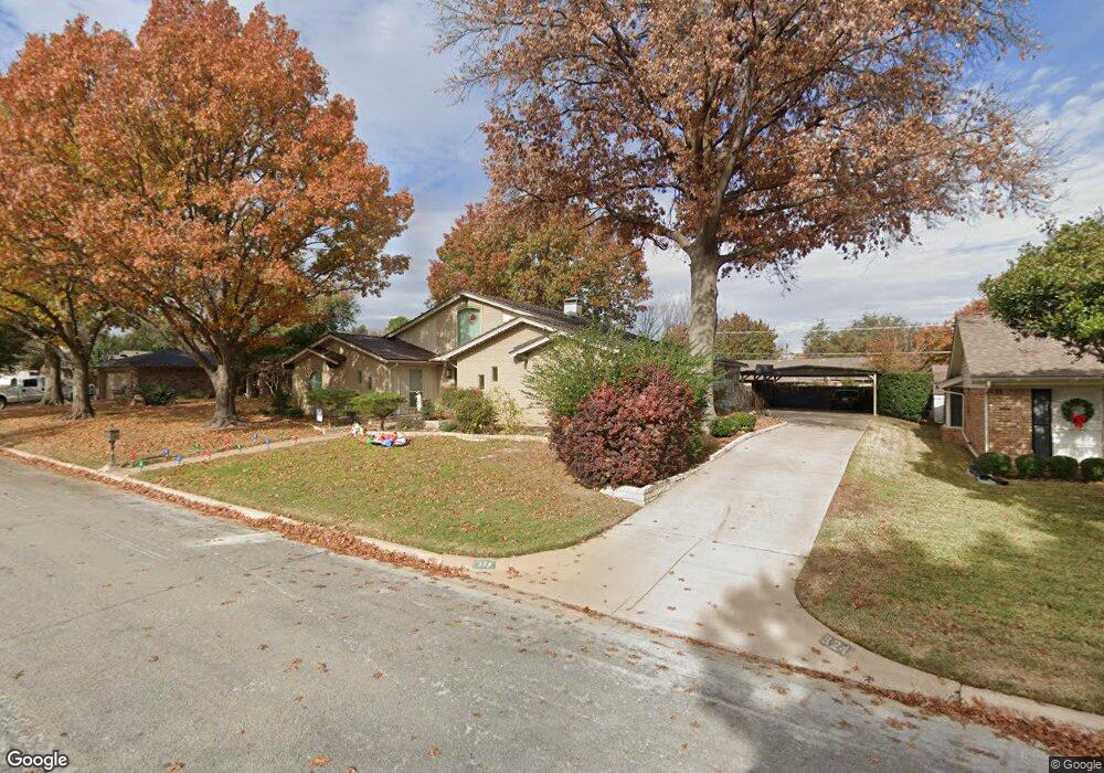 324 Hillview Dr, Hurst, TX 76054 - photo 1