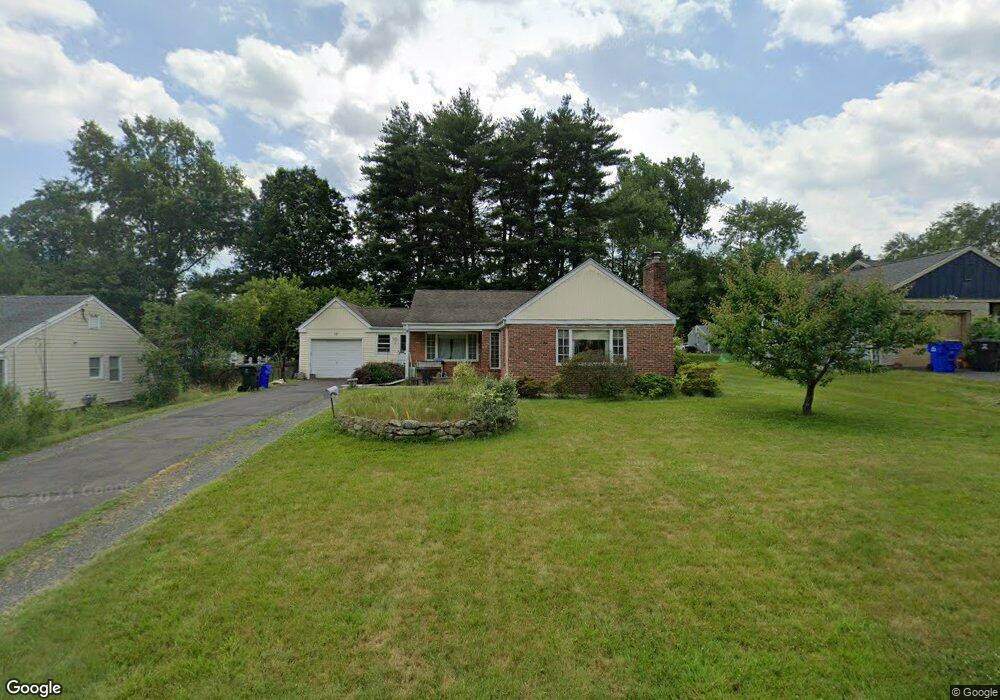 17 Pinecrest Rd, West Hartford, CT 06117 - photo 1