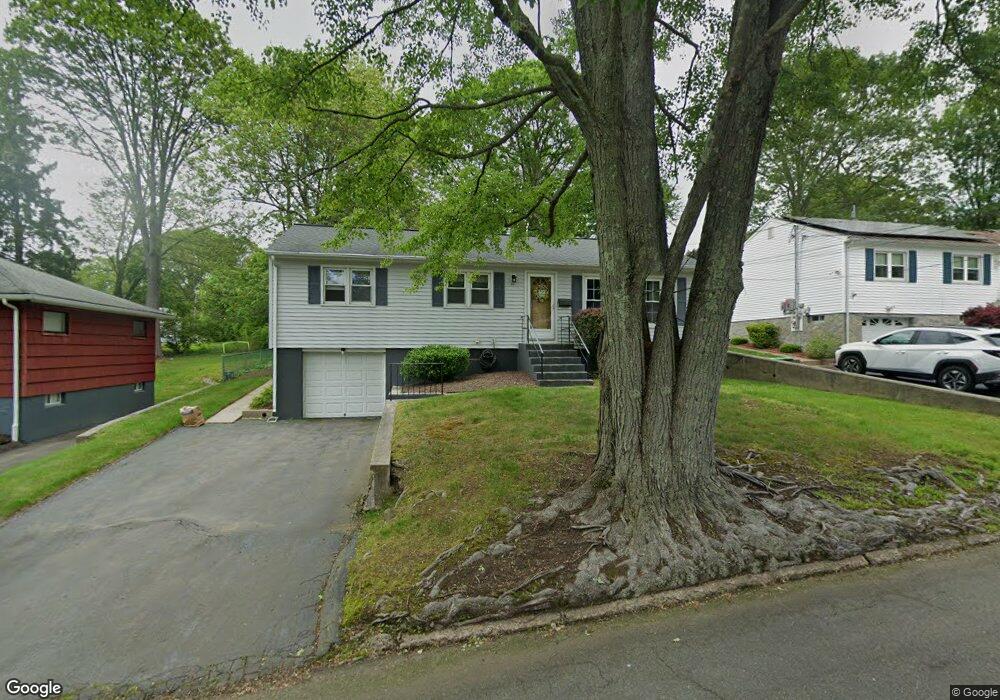 54 Beatrice Dr, West Haven, CT 06516 - photo 1