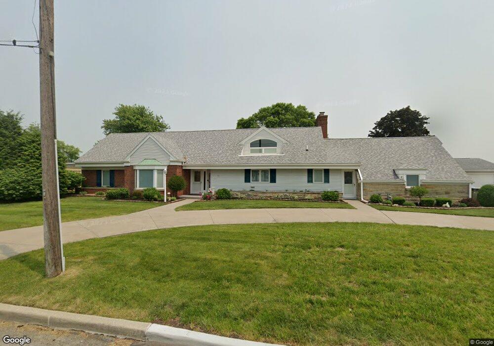 4722 305th St, Toledo, OH 43611 - photo 1