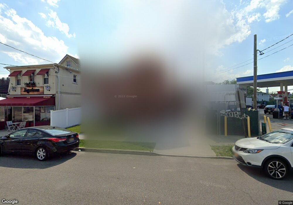 1512 149th St, Whitestone, NY 11357 - photo 1