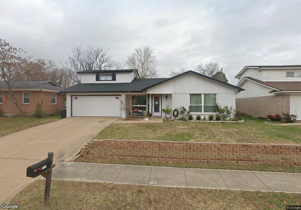 708 Willow St, Hurst, TX 76053 - photo 1